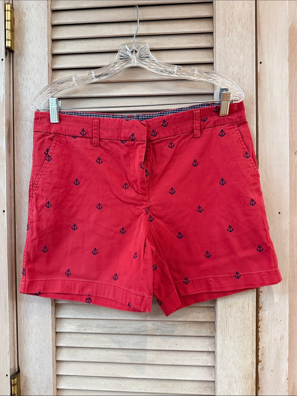 British Khaki Red Bermuda Shorts w/ Navy Anchor Embroidery Size 10 Stretchy